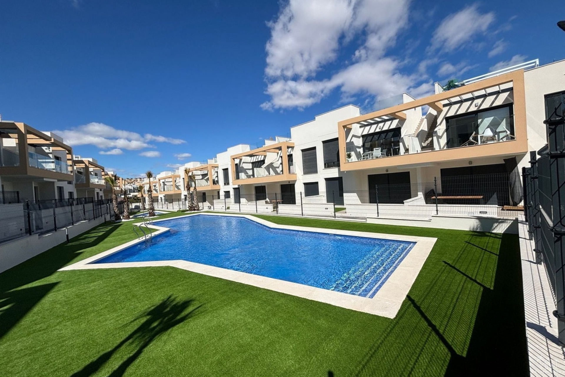 Resale - Apartments - Orihuela - Villamartin