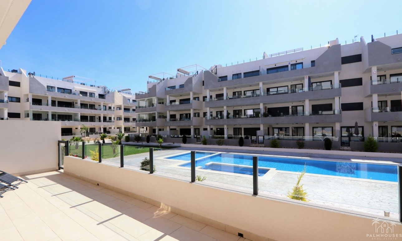 Resale - Apartments - Orihuela - Villamartin