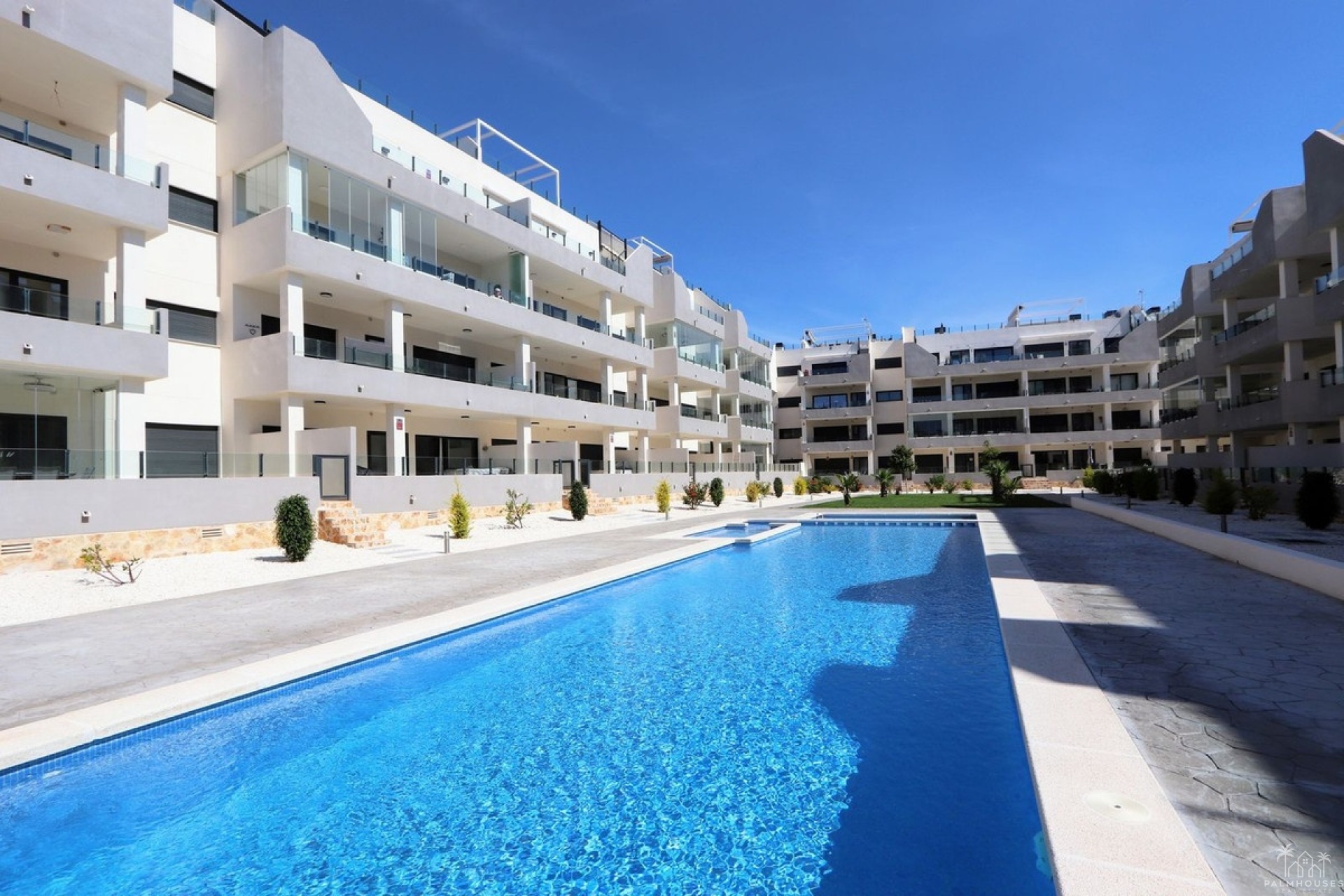 Resale - Apartments - Orihuela - Villamartin