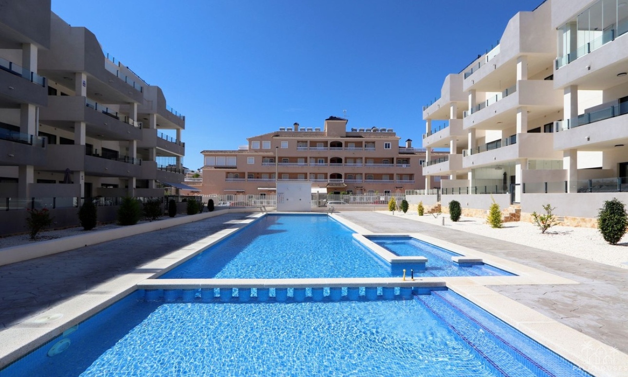 Resale - Apartments - Orihuela - Villamartin