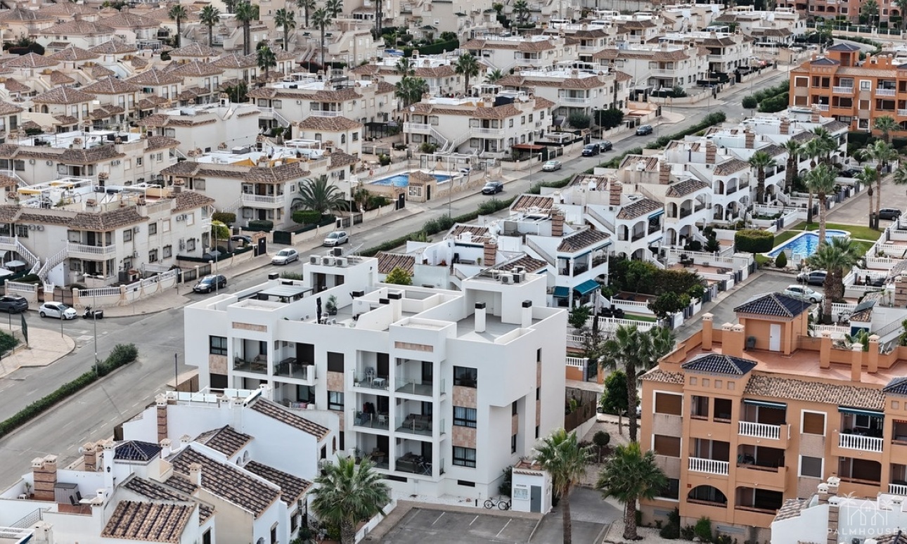 Resale - Apartments - Orihuela - Villamartin