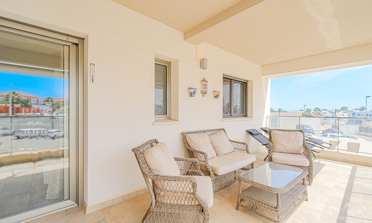 Resale - Apartments - Orihuela - Villamartin