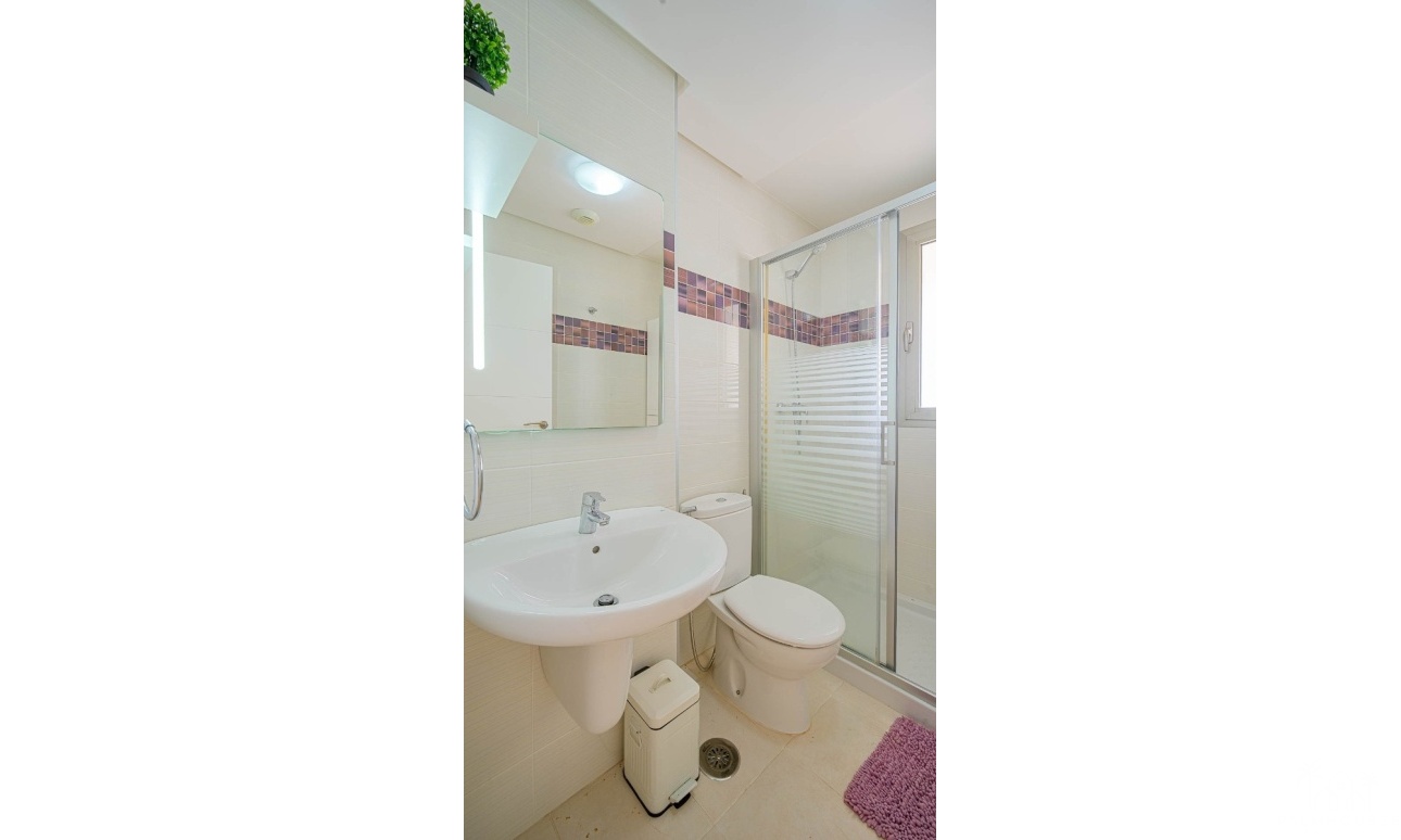 Resale - Apartments - Orihuela - Villamartin