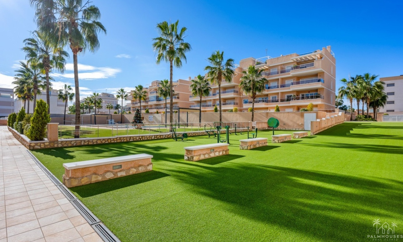 Resale - Apartments - Orihuela - Villamartin