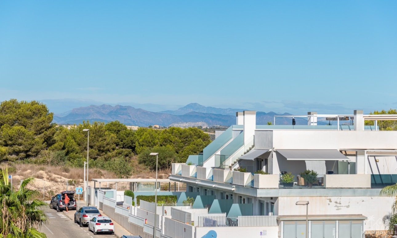 Resale - Apartments - Orihuela - Villamartin