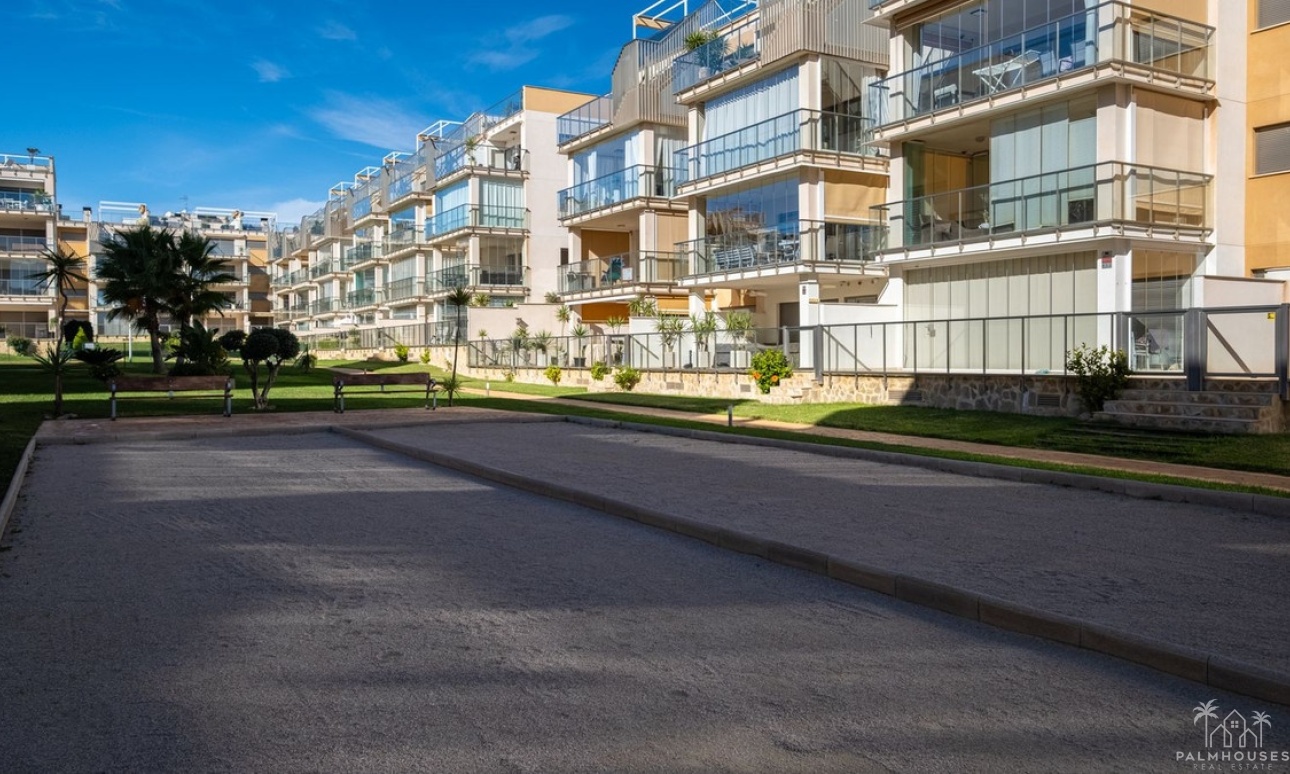 Resale - Apartments - Orihuela - Villamartin