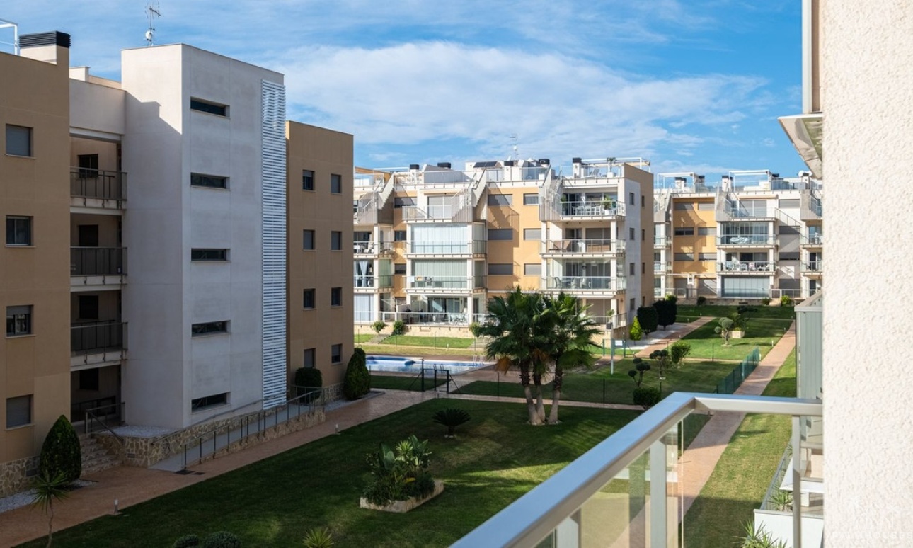 Resale - Apartments - Orihuela - Villamartin