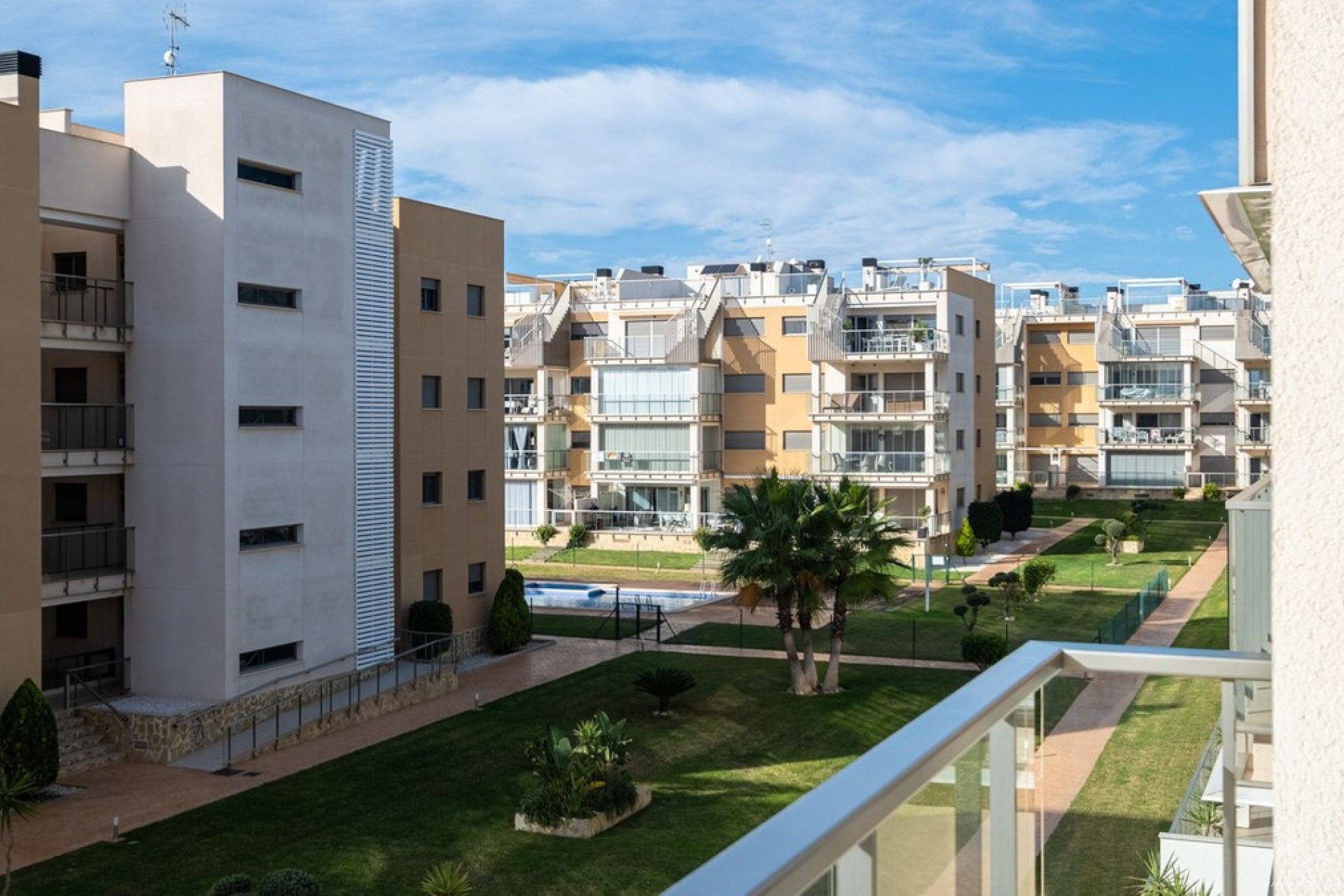 Resale - Apartments - Orihuela - Villamartin