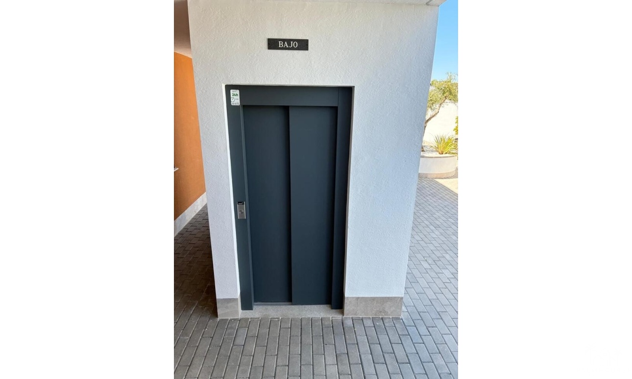 Resale - Apartments - Pilar de La Horadada - Costa Blanca