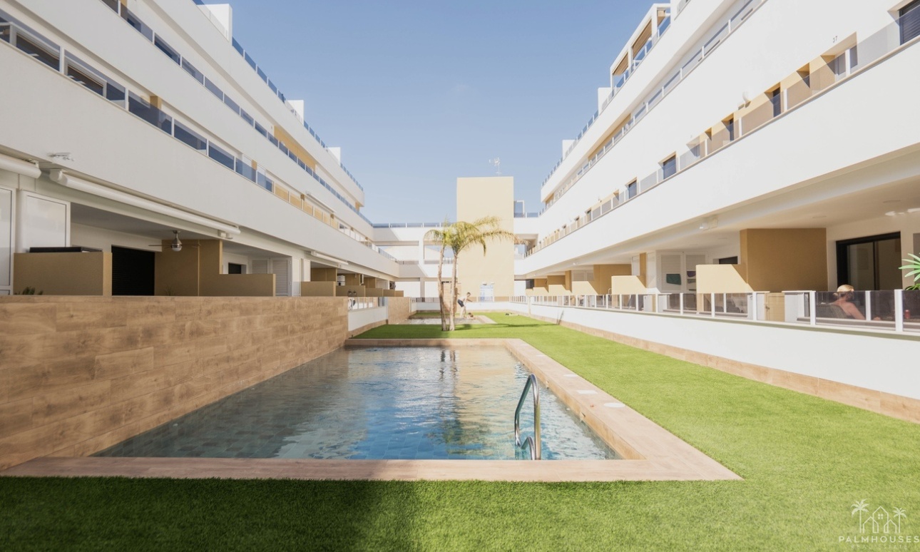 Resale - Apartments - Pilar de La Horadada - Costa Blanca