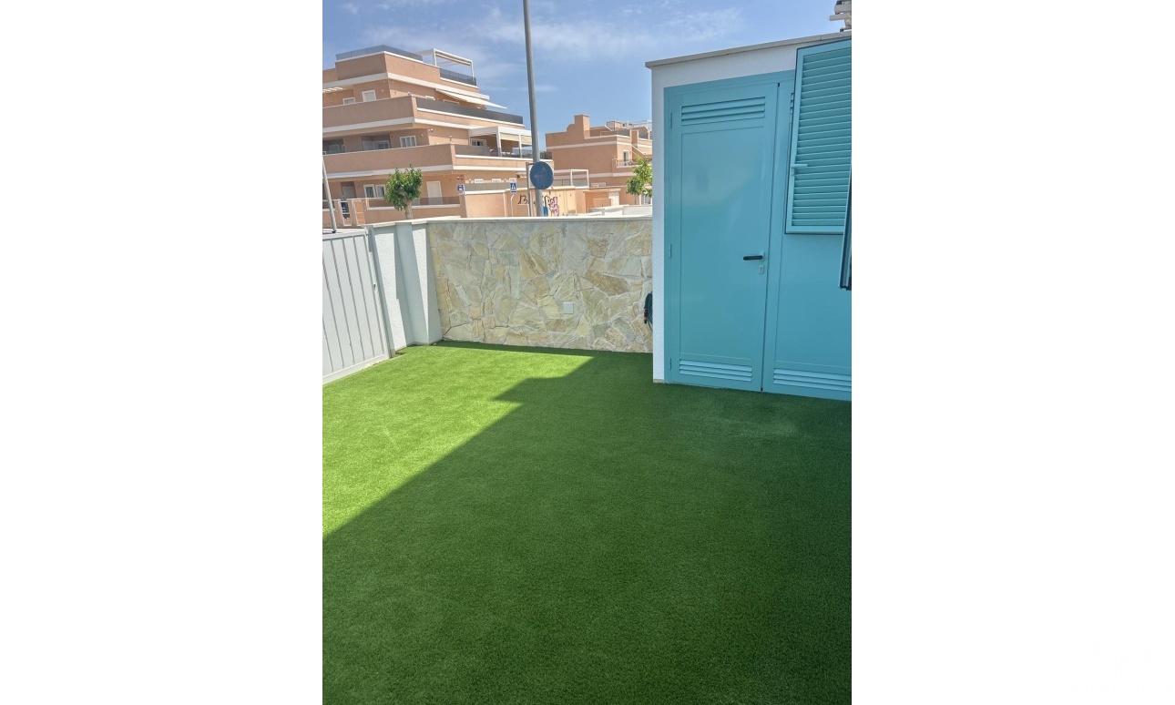 Resale - Apartments - Pilar de La Horadada - El Mojón