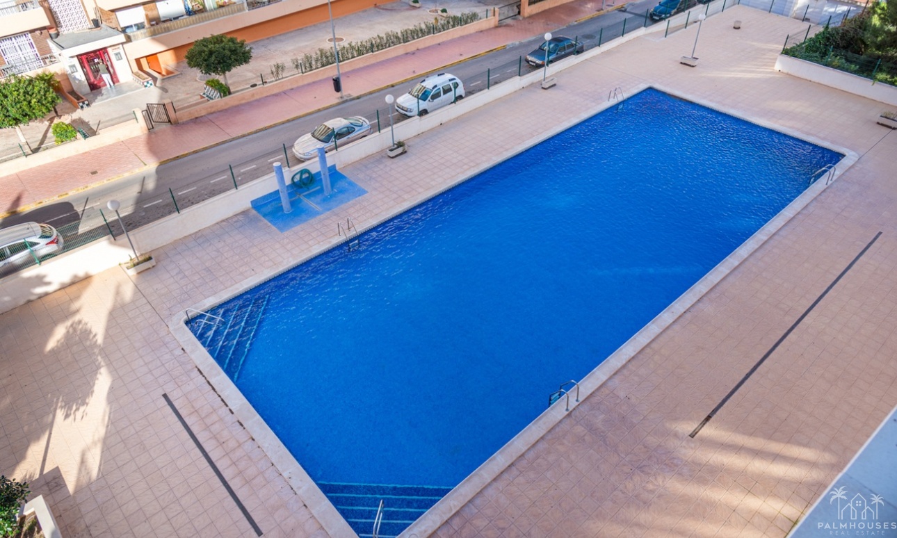 Resale - Apartments - Punta Prima - Costa Blanca