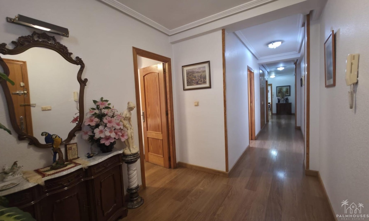 Resale - Apartments - Torrevieja - Acequion