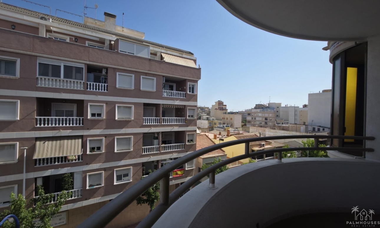Resale - Apartments - Torrevieja - Acequion