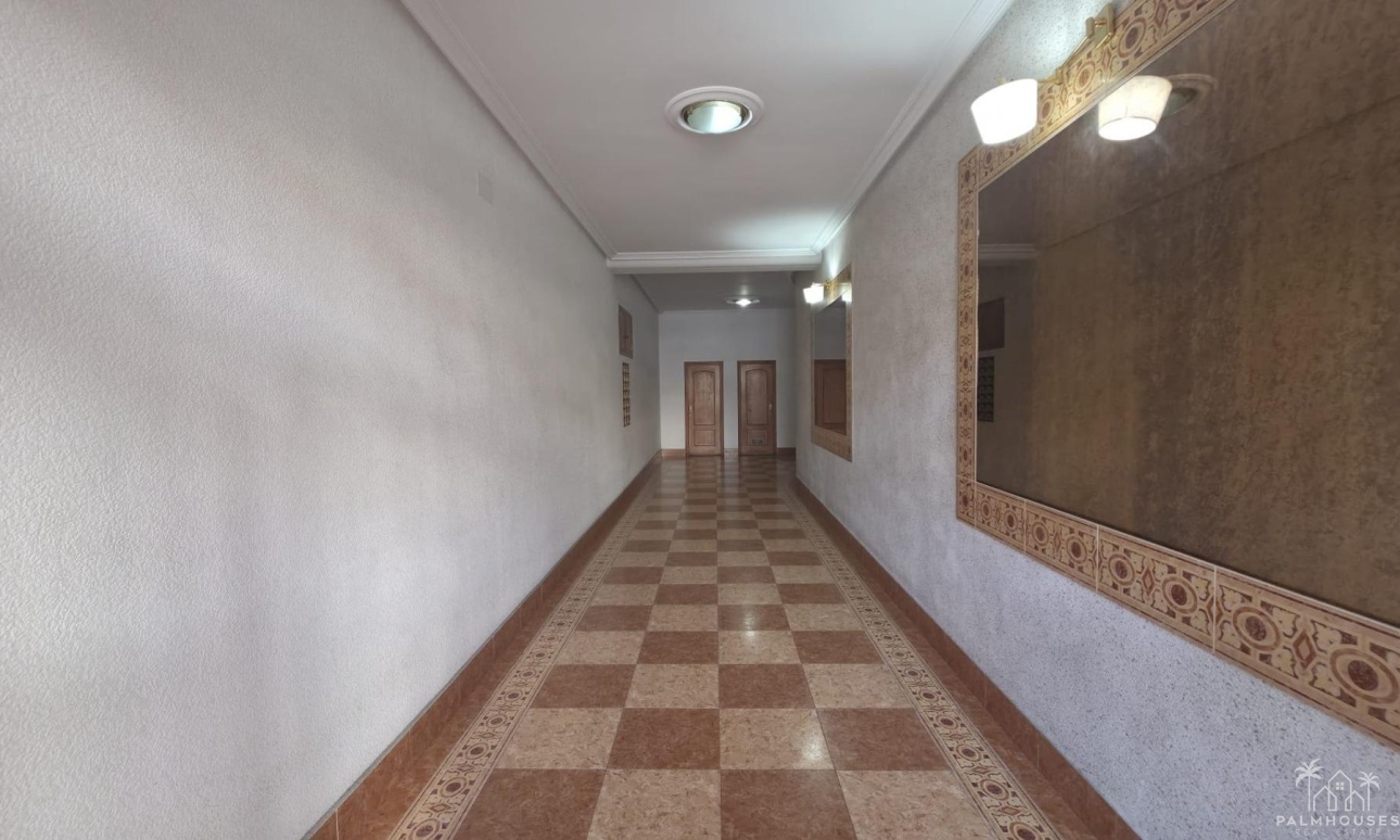 Resale - Apartments - Torrevieja - Acequion