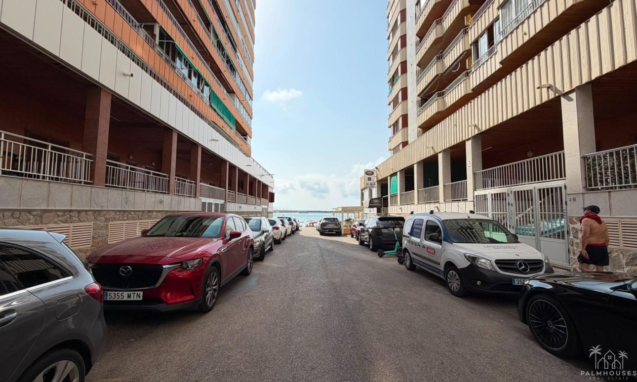 Resale - Apartments - Torrevieja - Acequion