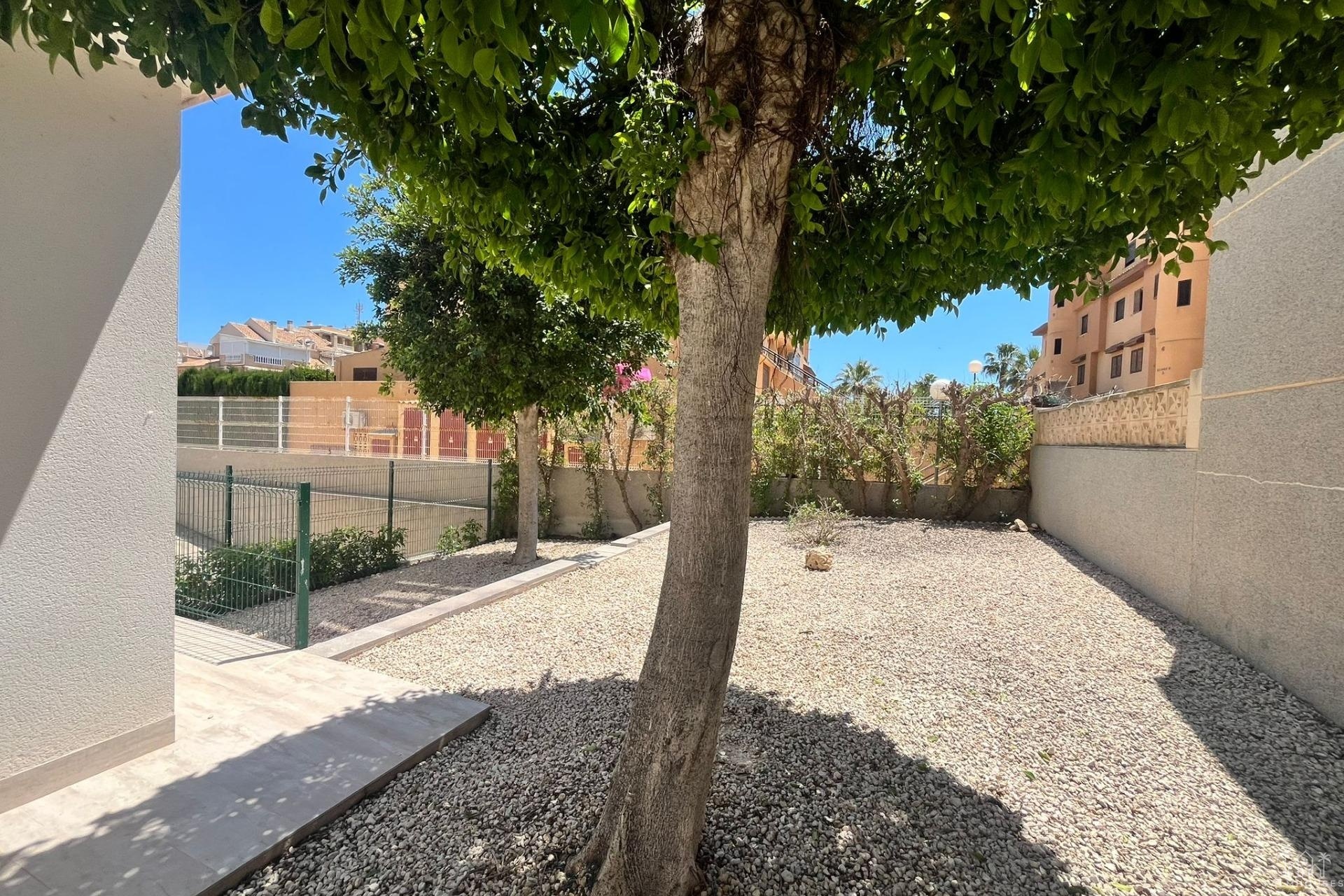 Resale - Apartments - Torrevieja - Aguas Nuevas