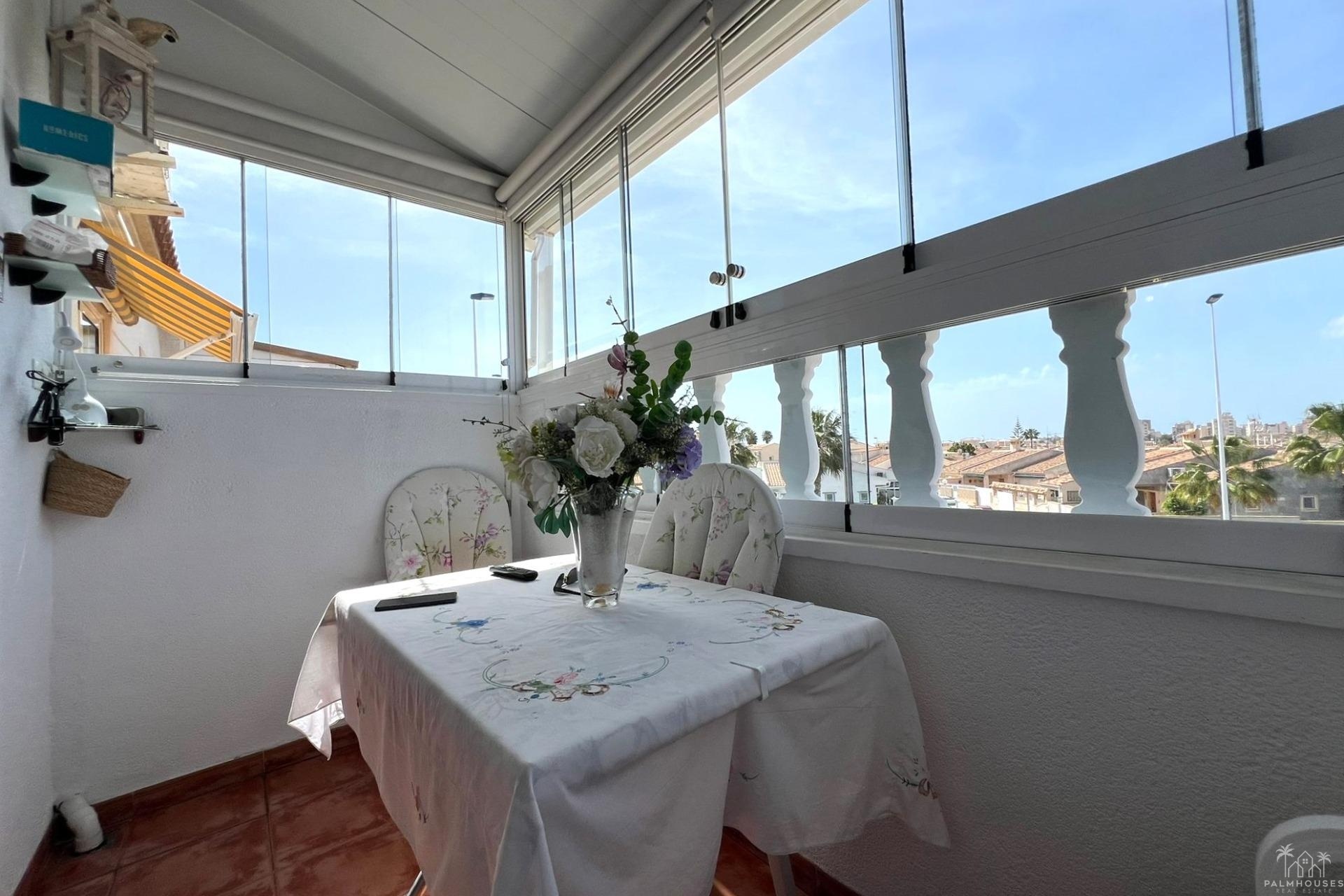 Resale - Apartments - Torrevieja - Aguas Nuevas