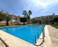 Resale - Apartments - Torrevieja - Aguas Nuevas