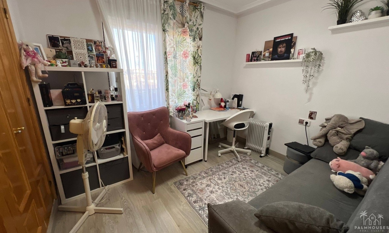 Resale - Apartments - Torrevieja - Aguas Nuevas