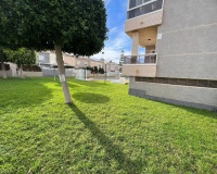 Resale - Apartments - Torrevieja - Aguas Nuevas