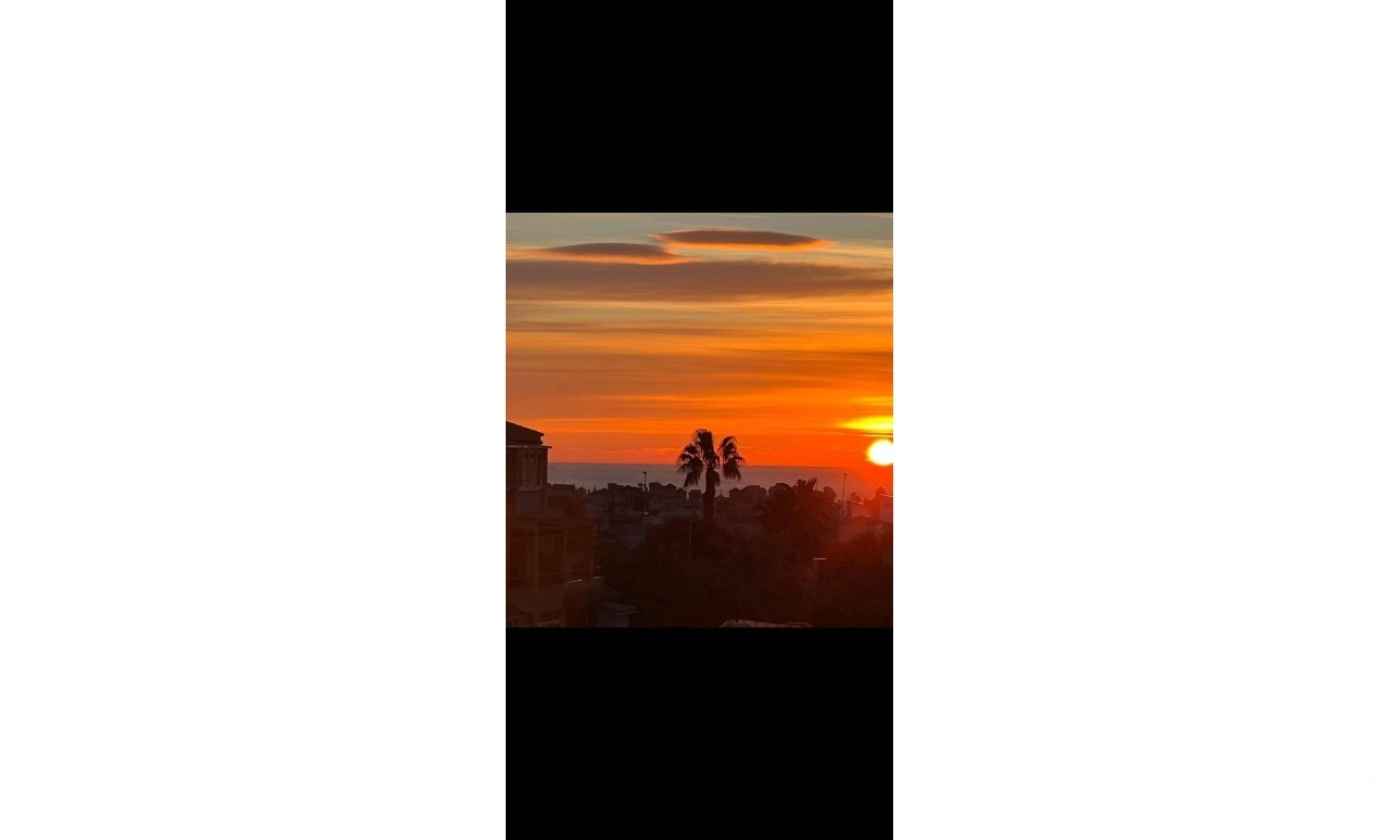 Resale - Apartments - Torrevieja - Aguas Nuevas