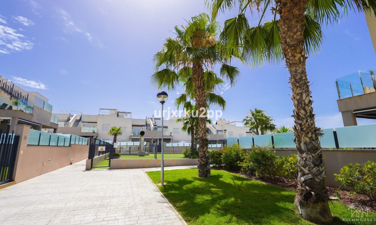 Resale - Apartments - Torrevieja - Aguas Nuevas