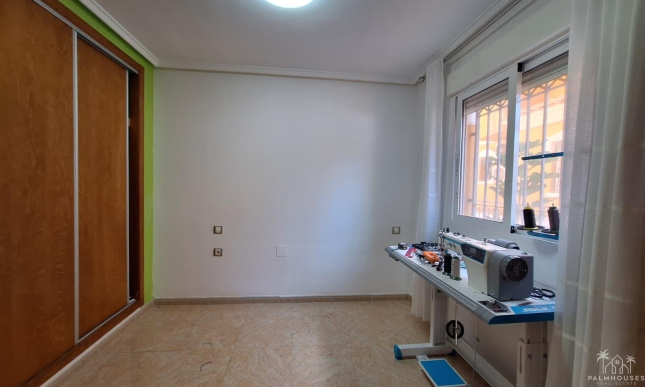 Resale - Apartments - Torrevieja - Aguas Nuevas