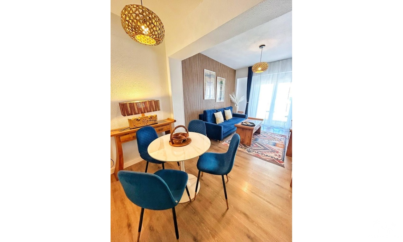 Resale - Apartments - Torrevieja - Center