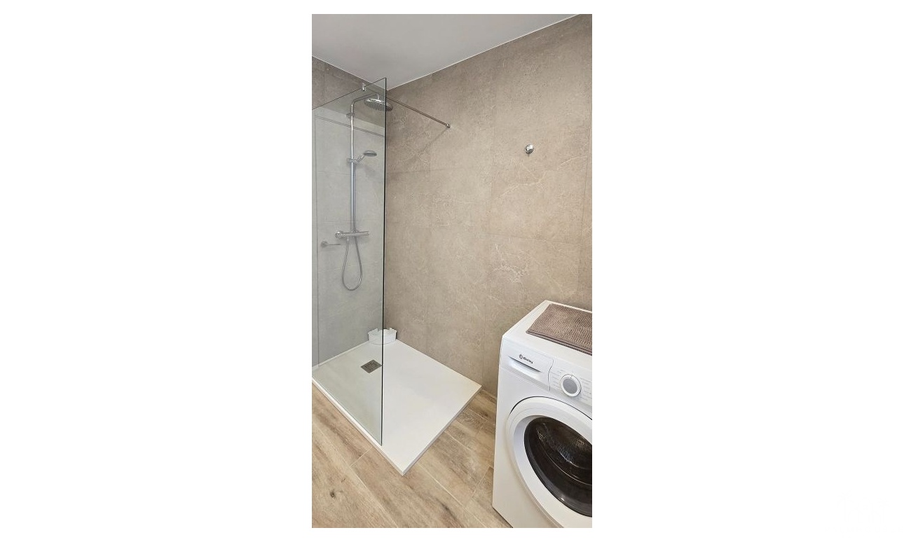 Resale - Apartments - Torrevieja - Center