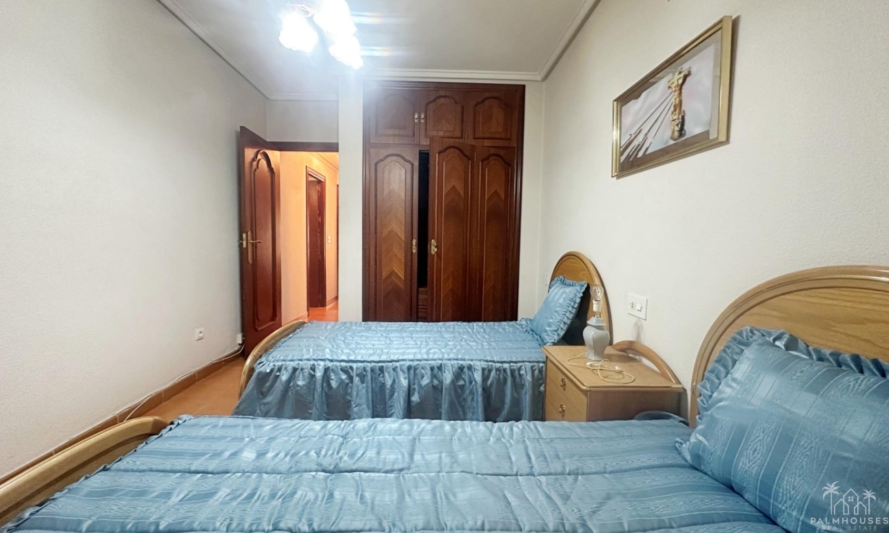 Resale - Apartments - Torrevieja - Center