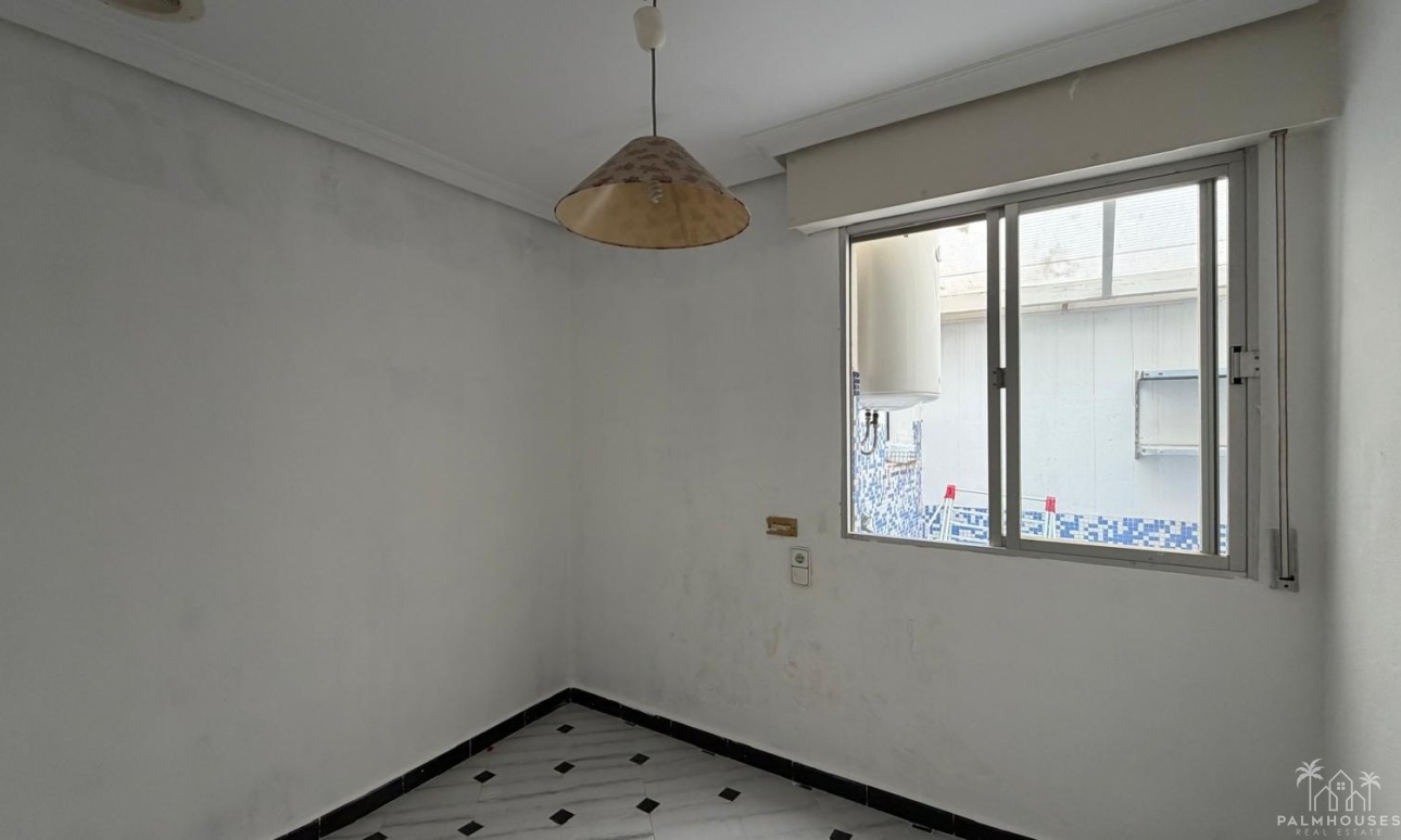 Resale - Apartments - Torrevieja - Center