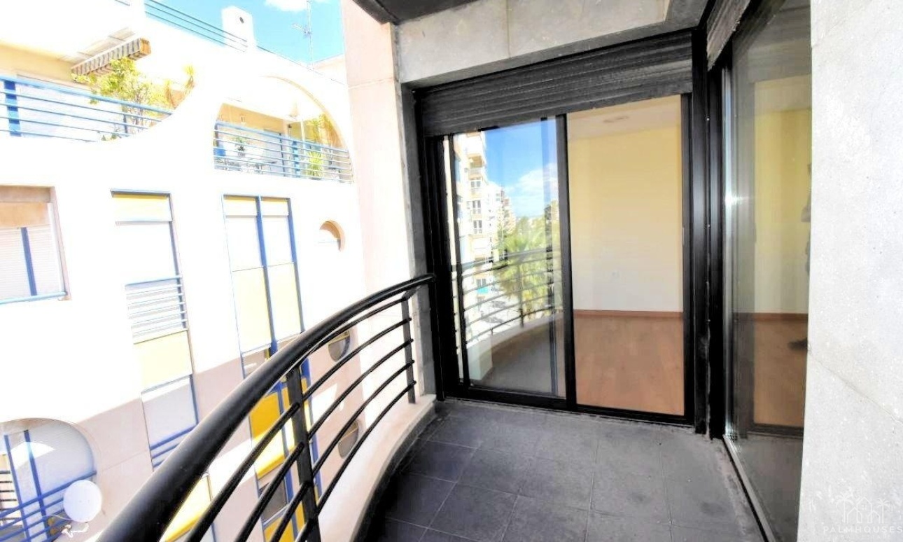 Resale - Apartments - Torrevieja - Centro - Muelle Pesquero