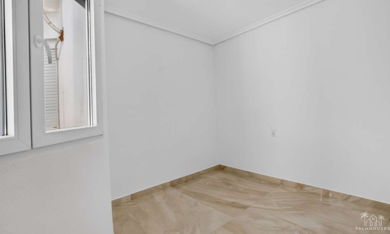 Resale - Apartments - Torrevieja - Costa Blanca