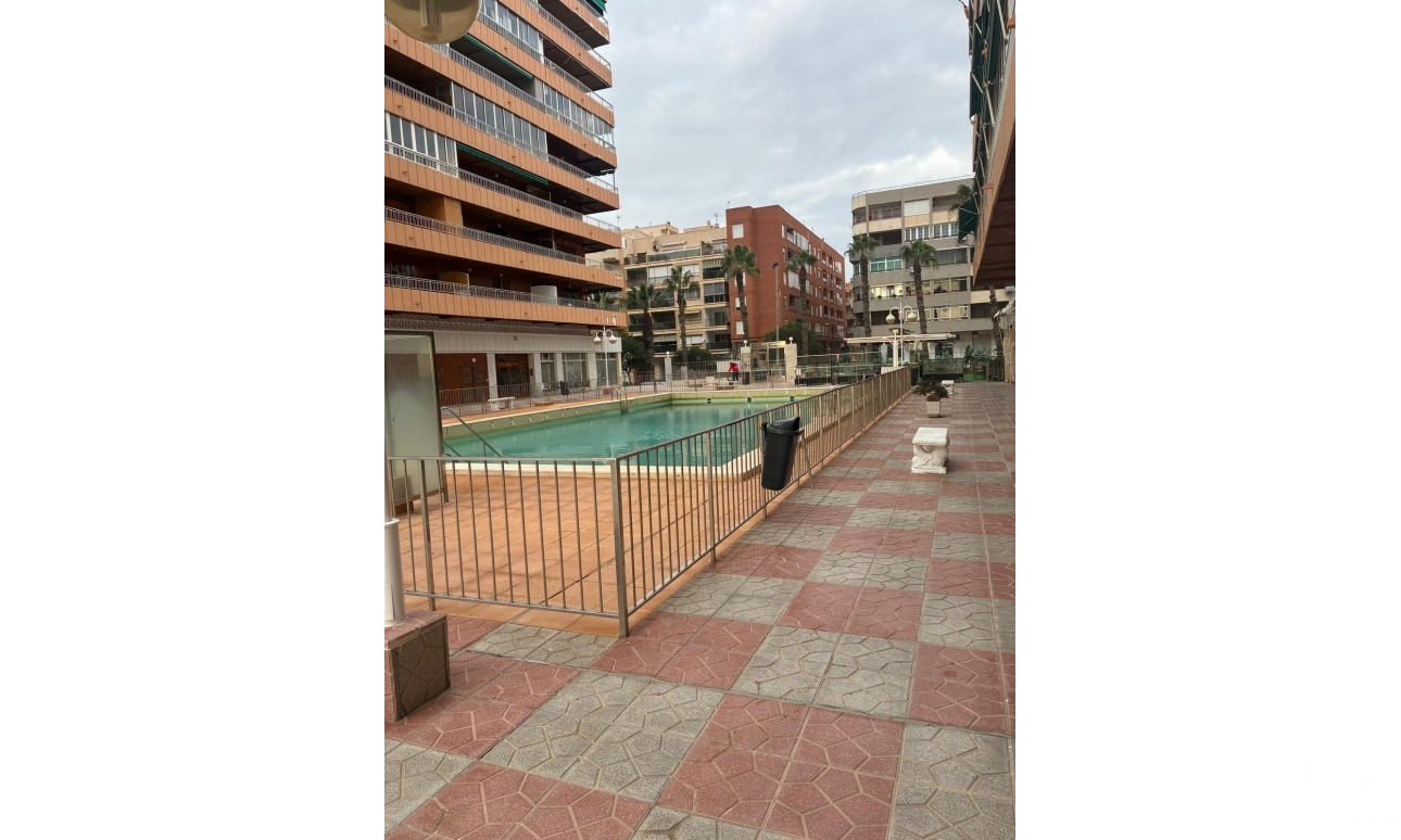 Resale - Apartments - Torrevieja - El Acequión - Los Náufragos