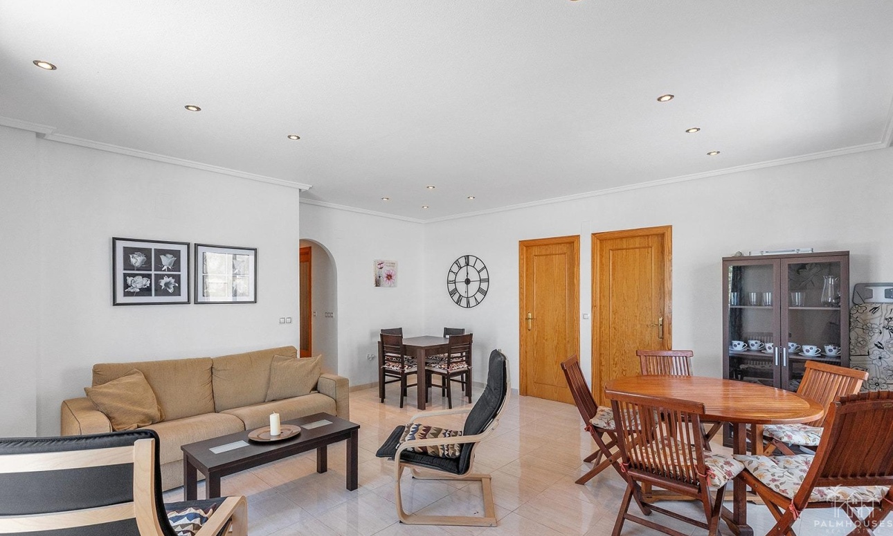Resale - Apartments - Torrevieja - Estacion de autobuses