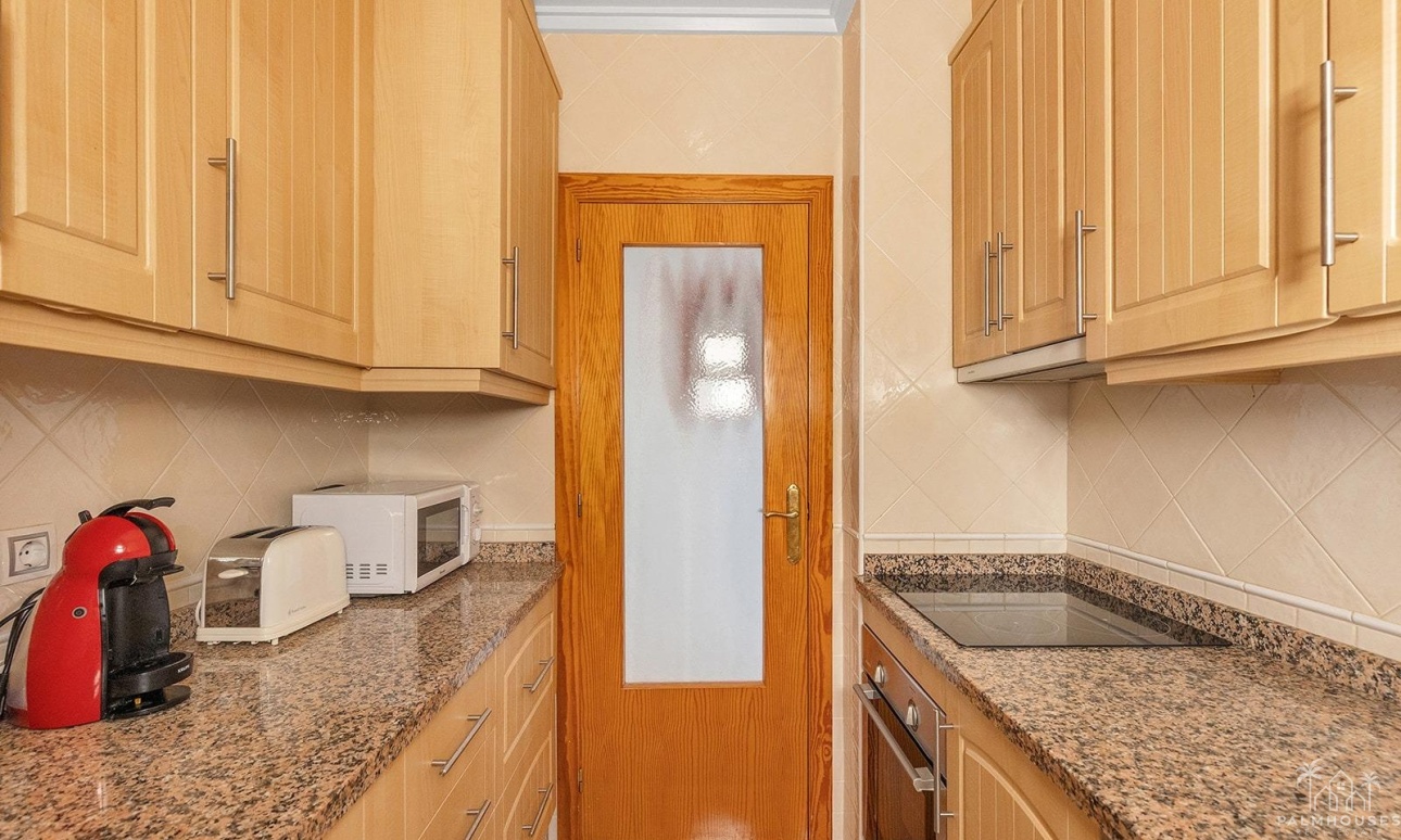 Resale - Apartments - Torrevieja - Estacion de autobuses
