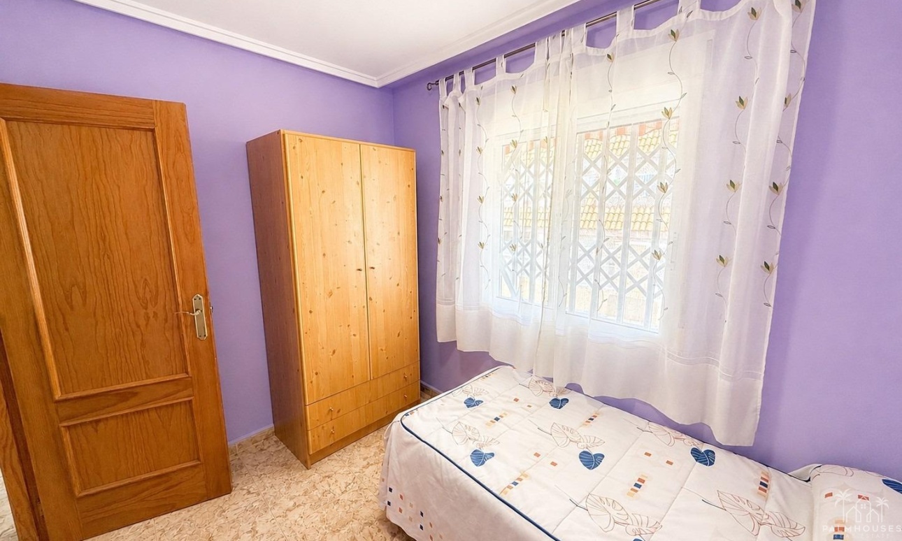 Resale - Apartments - Torrevieja - Estacion de autobuses