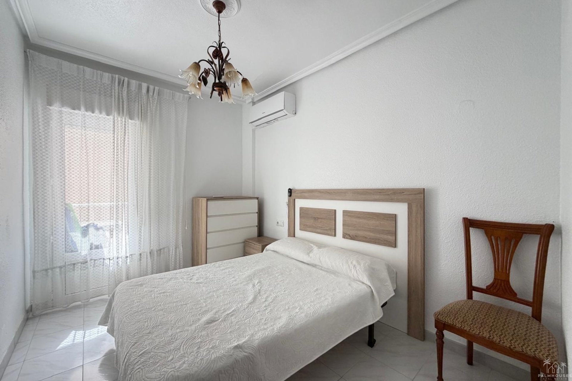 Resale - Apartments - Torrevieja - Estacion de autobuses