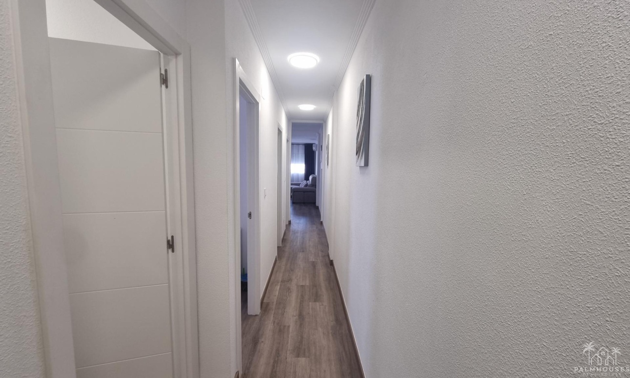 Resale - Apartments - Torrevieja - Estacion de autobuses