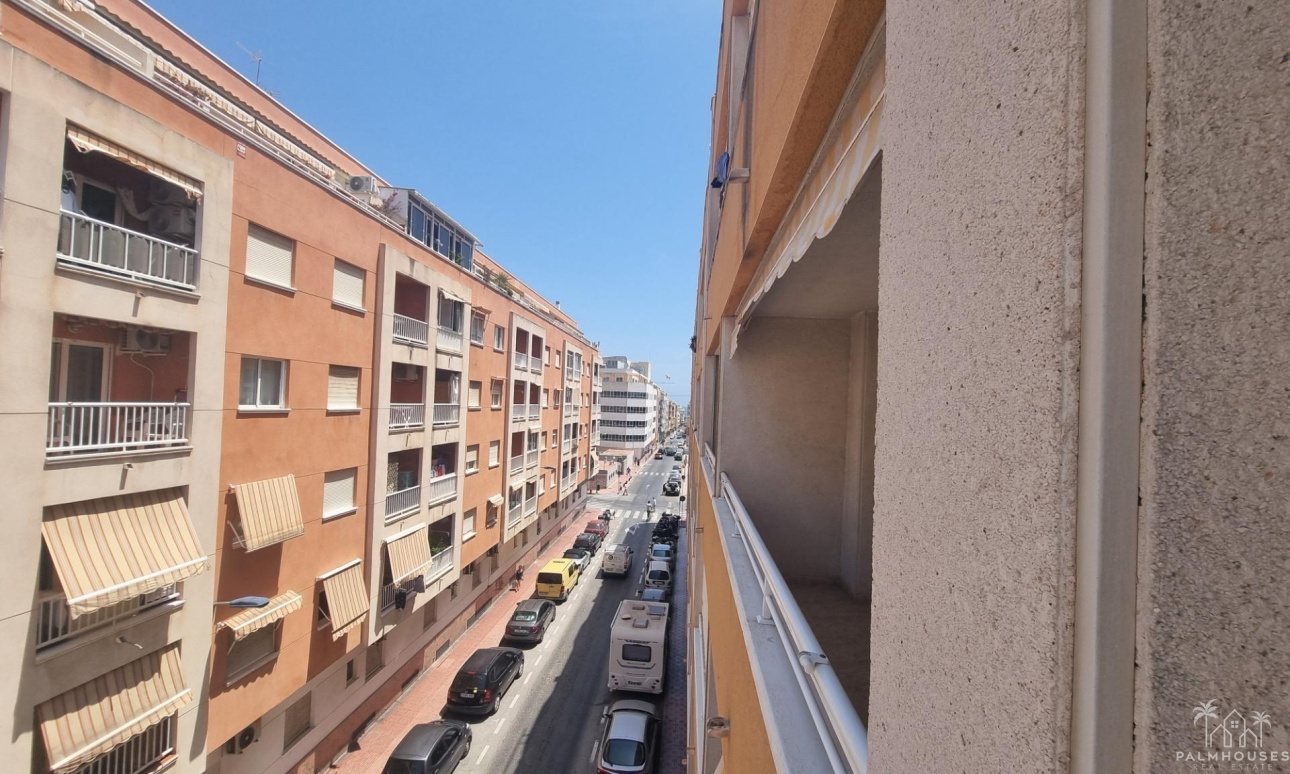 Resale - Apartments - Torrevieja - Estacion de autobuses