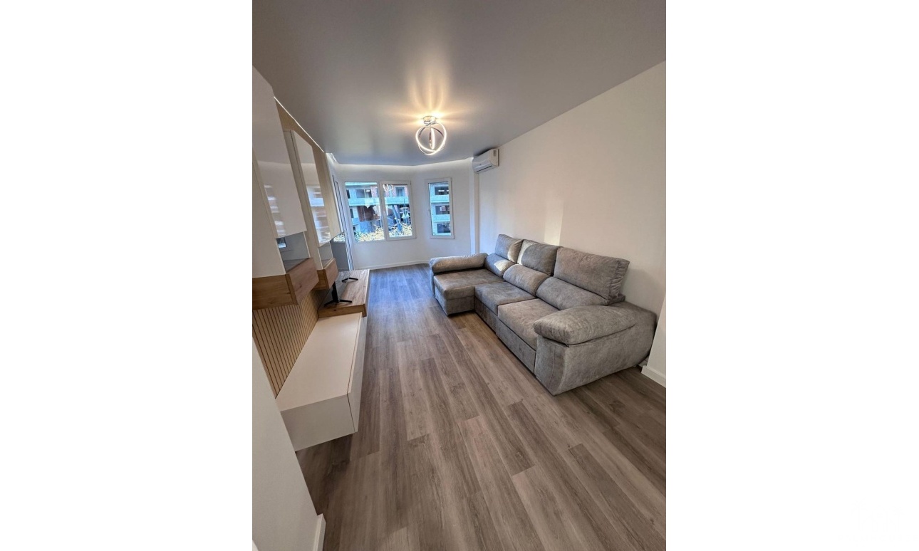 Resale - Apartments - Torrevieja - Estacion de autobuses