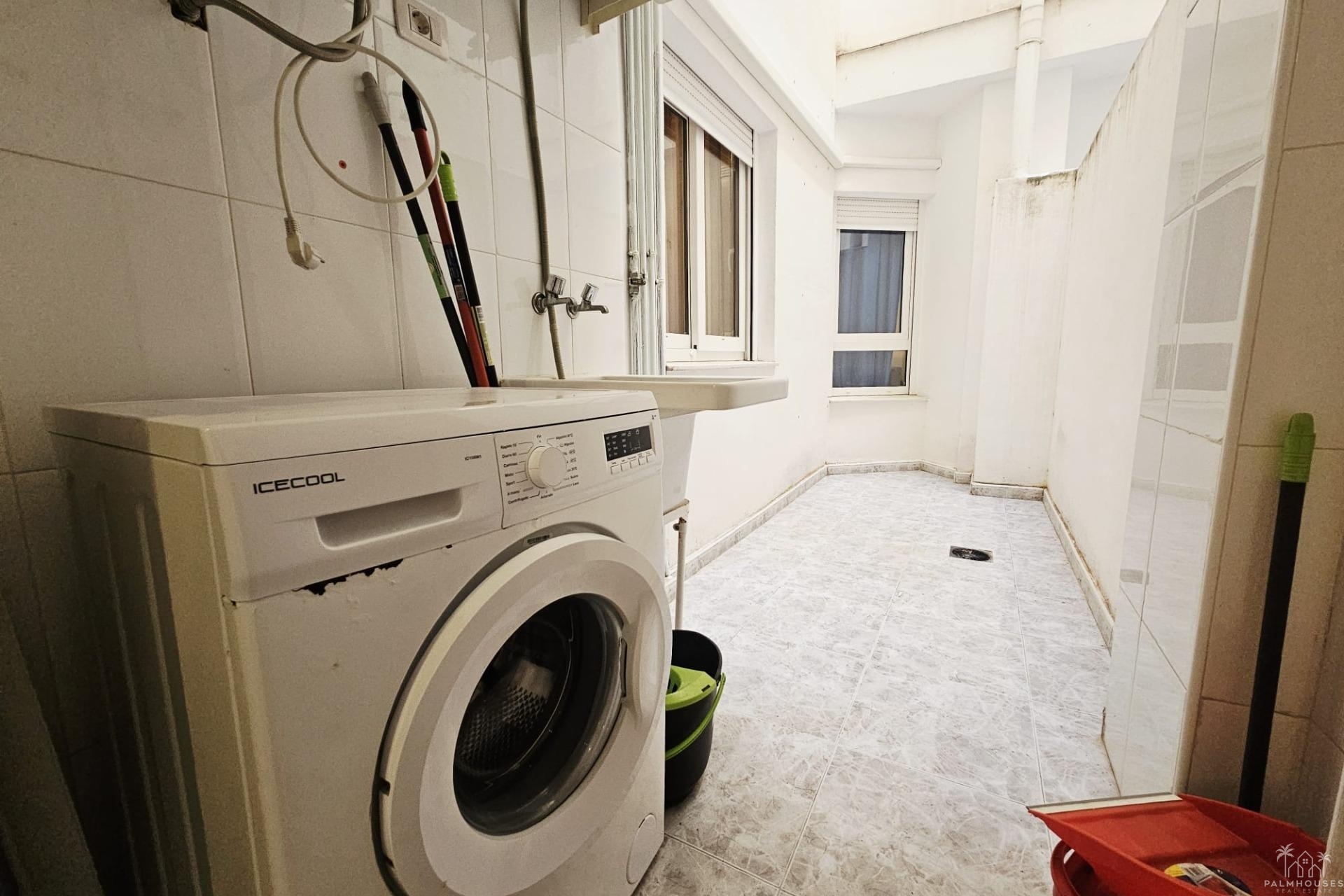 Resale - Apartments - Torrevieja - Estacion de autobuses