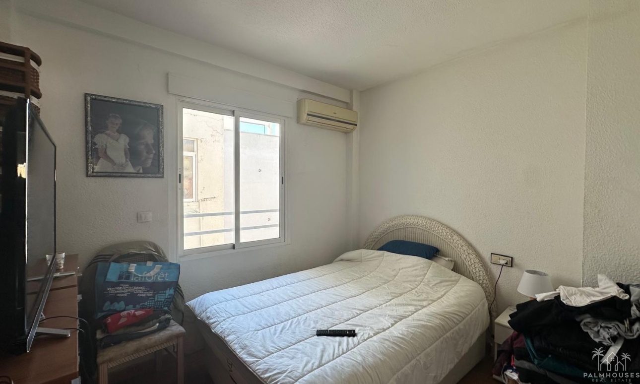 Resale - Apartments - Torrevieja - Estacion de autobuses