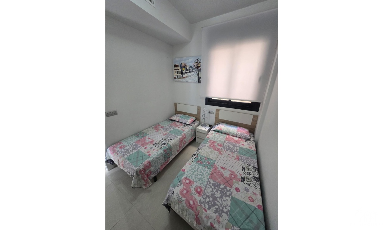 Resale - Apartments - Torrevieja - Estacion de autobuses