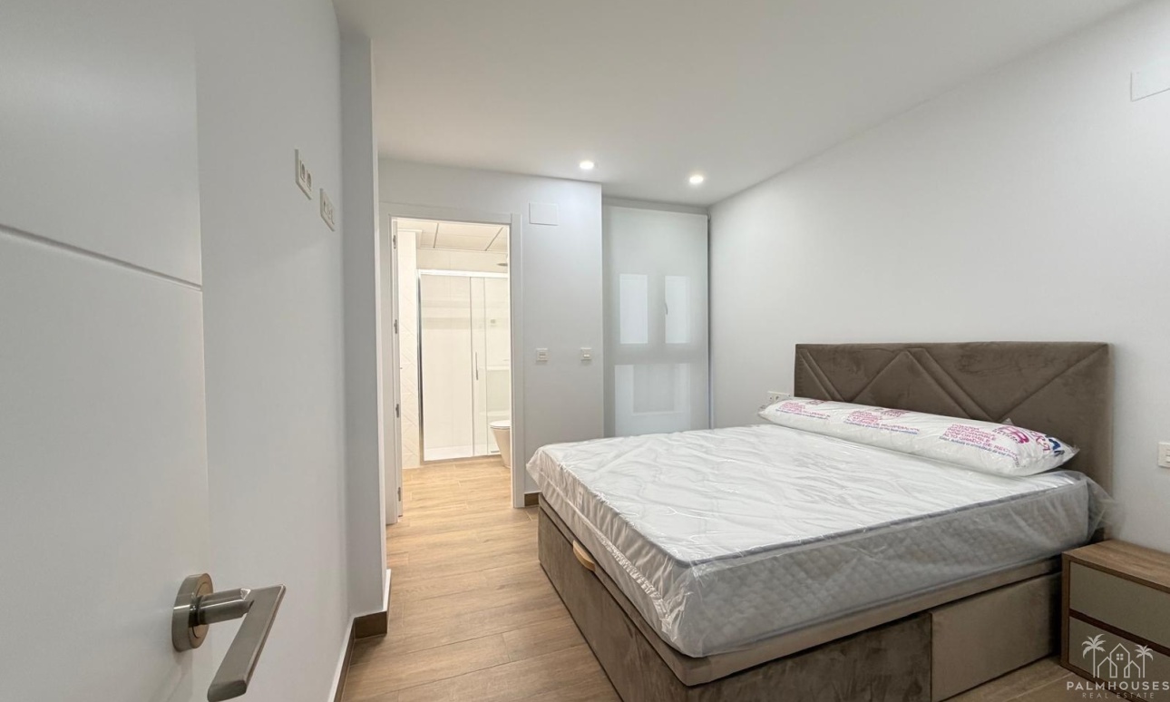Resale - Apartments - Torrevieja - Estacion de autobuses