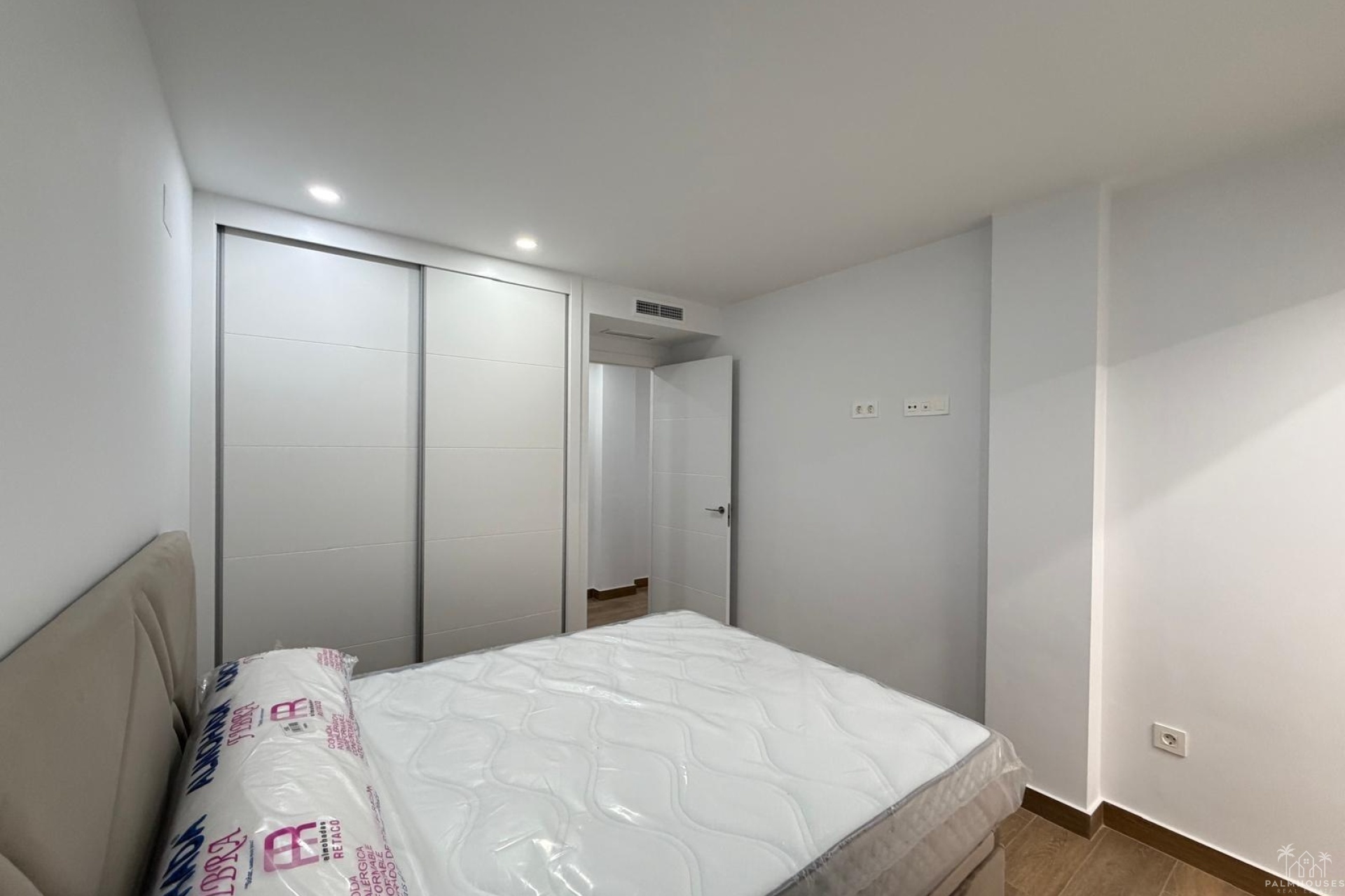 Resale - Apartments - Torrevieja - Estacion de autobuses