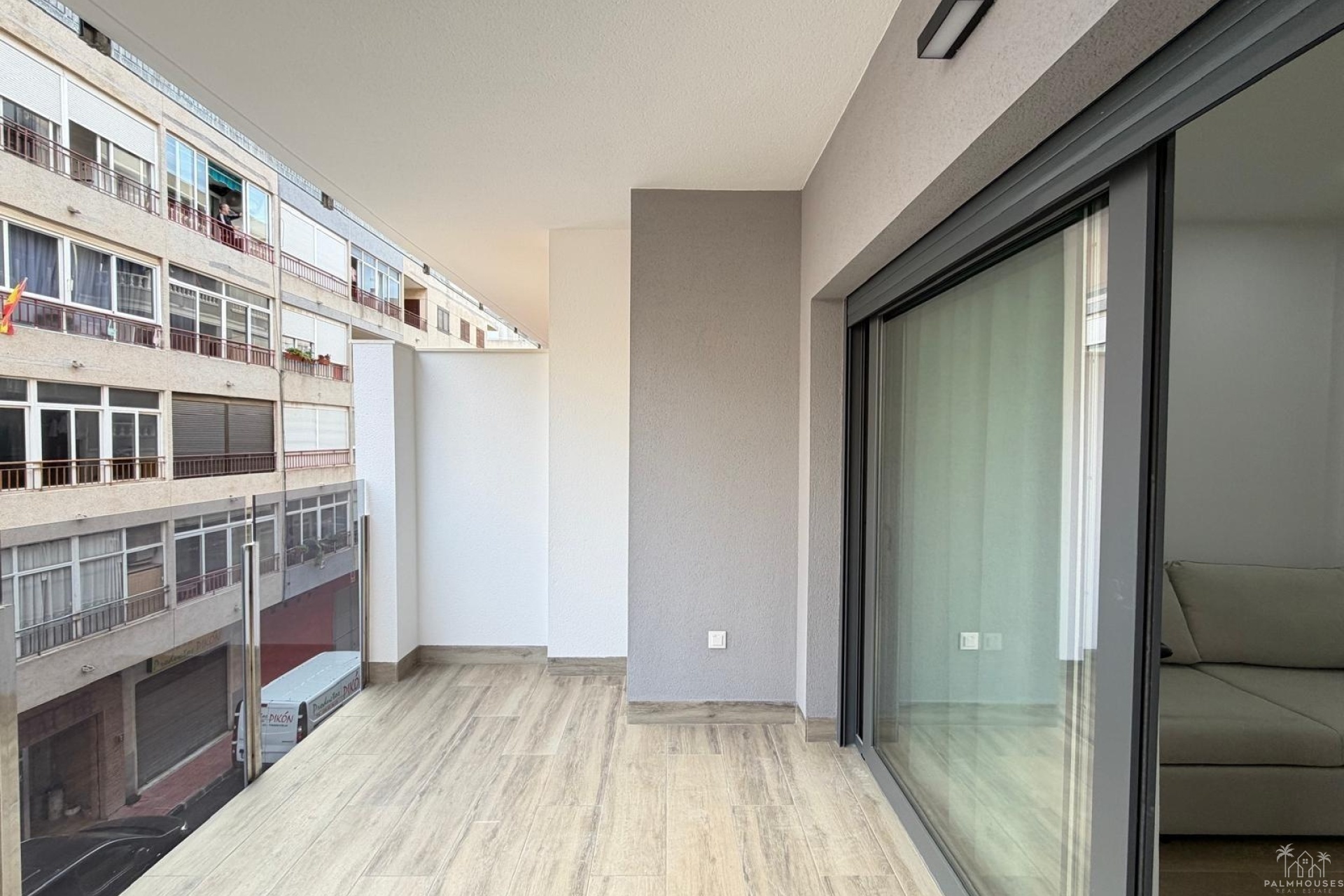 Resale - Apartments - Torrevieja - Estacion de autobuses