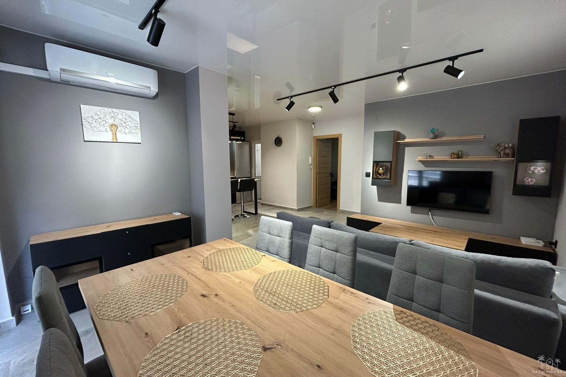 Resale - Apartments - Torrevieja - Estacion de autobuses