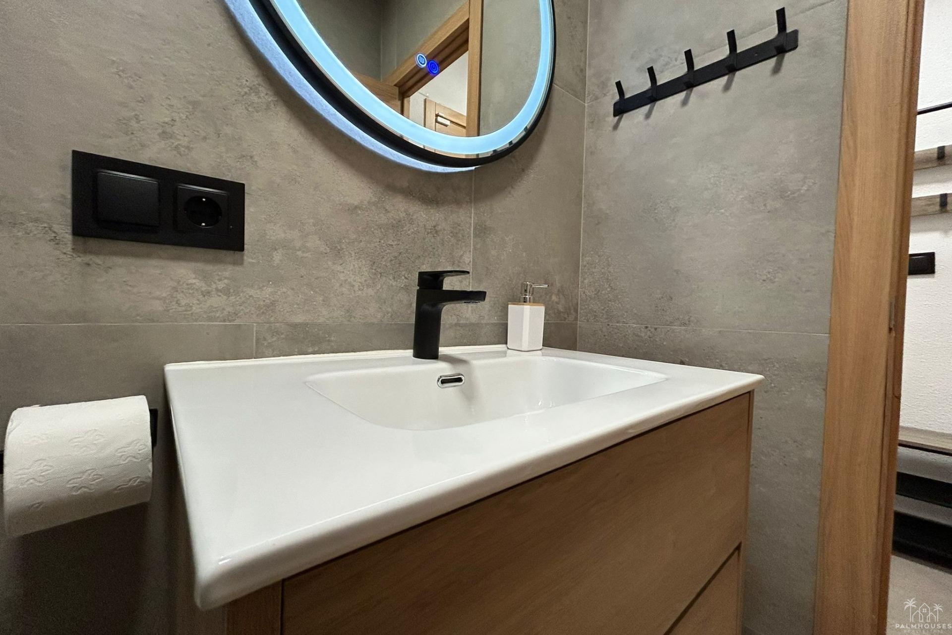 Resale - Apartments - Torrevieja - Estacion de autobuses